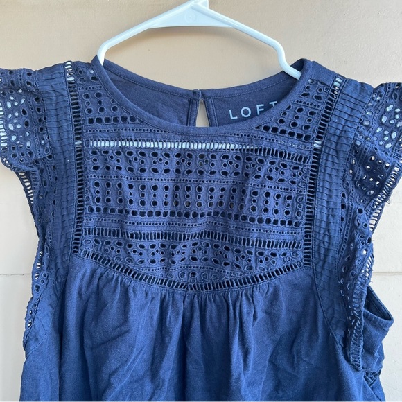 LOFT Eyelet Cap Sleeve Top - Women's Size S (THIS SHIRT IS NAVY BLUE) - Picture 3 of 7